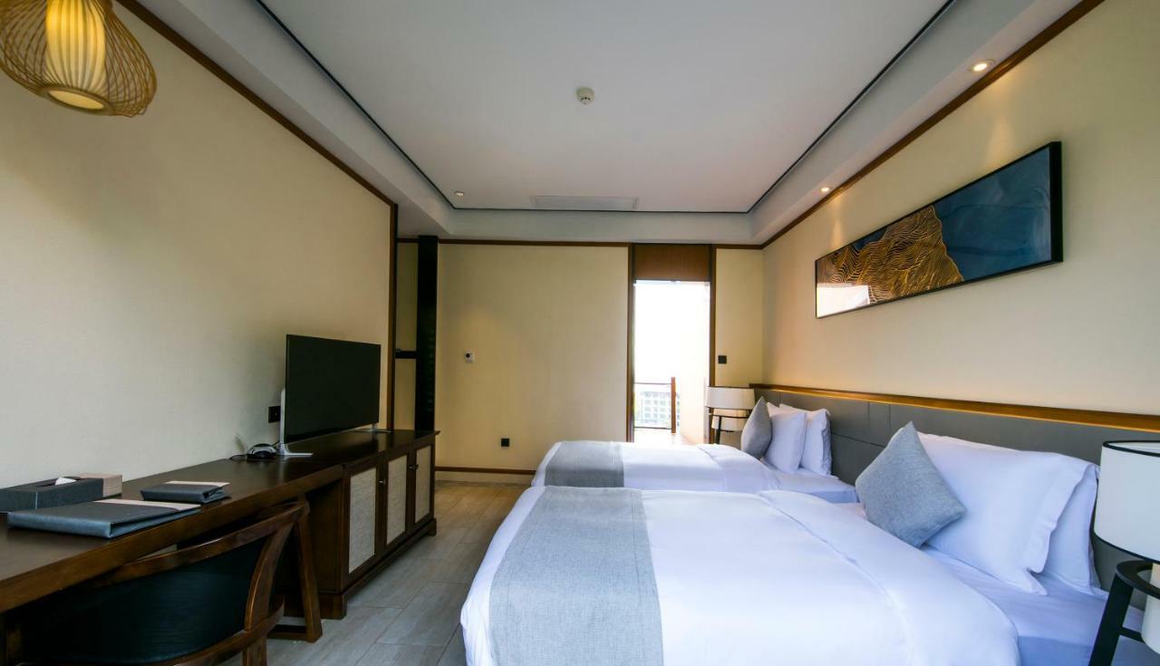 Wyndham Shenzhou Peninsula Hotel Wanning Bagian luar foto
